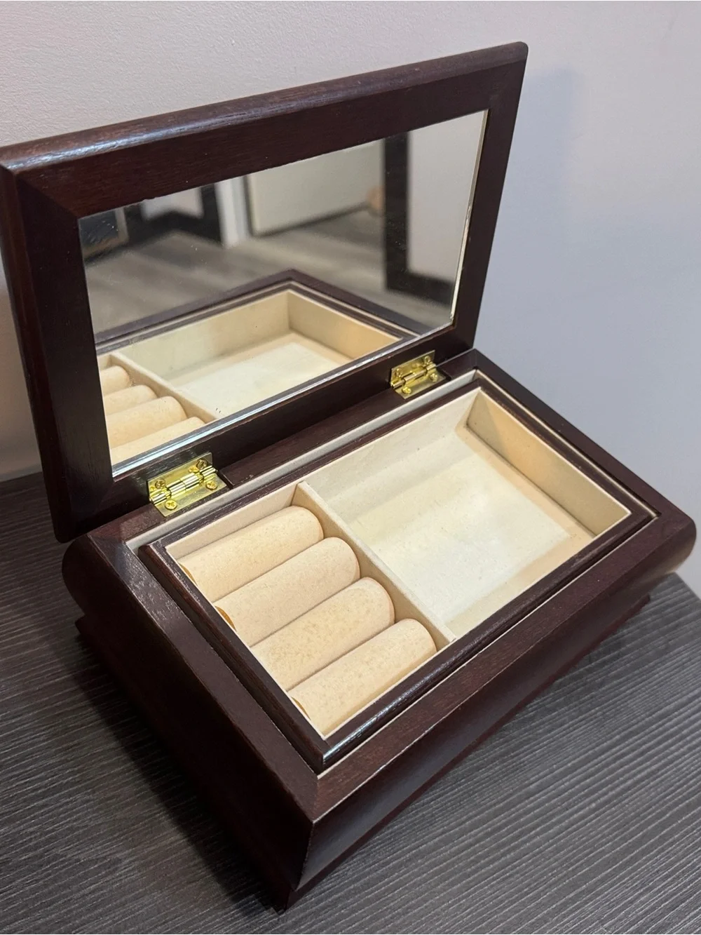 Vintage Classic Brown Wooden Jewelry Box with Mirror and Needlepoint Inlay